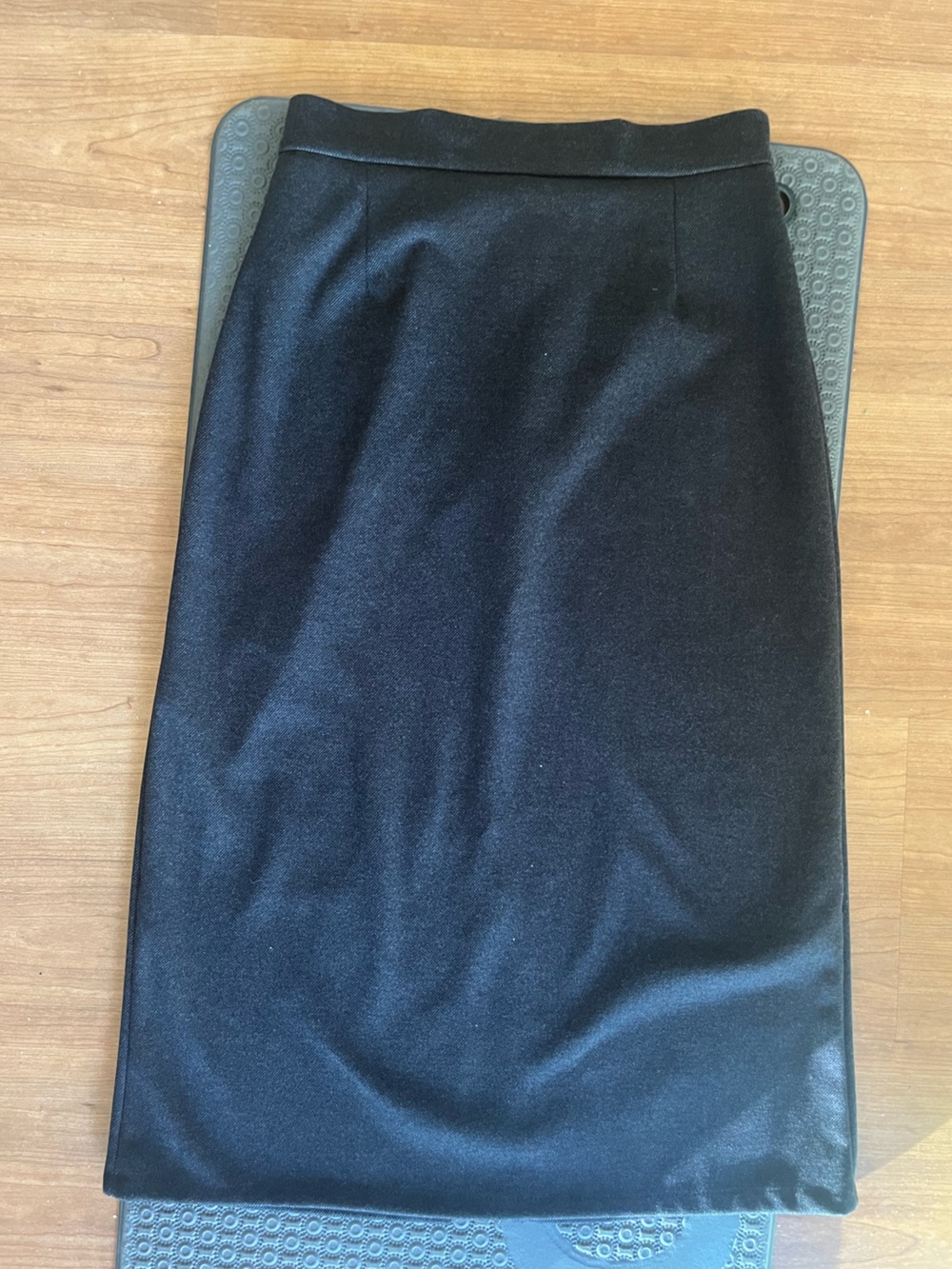 Elastic-Waist black Wool straight A dress